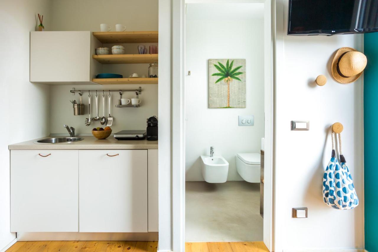 Tropical Micro Studio With Terrace And Duomo Views Milan Exterior photo